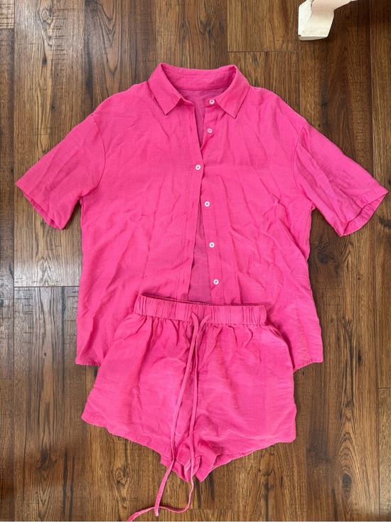Other - Hot pink linen shorts set
